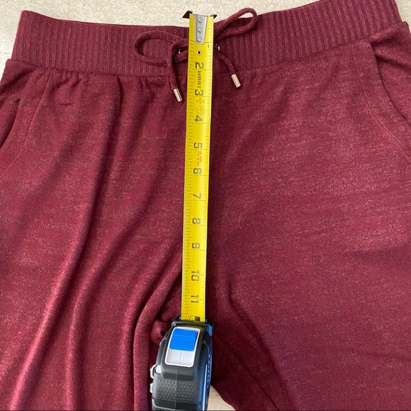 NWT Chico’s Zenergy Soft Essentials Joggers - Picture 12 of 15